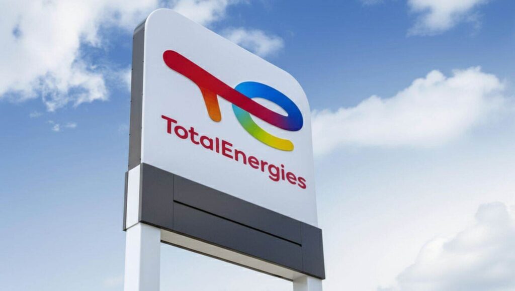 The $4.5 Billion Question: Impact of Mozambique LNG Cost Overrun on TotalEnergies Stock (TTE)